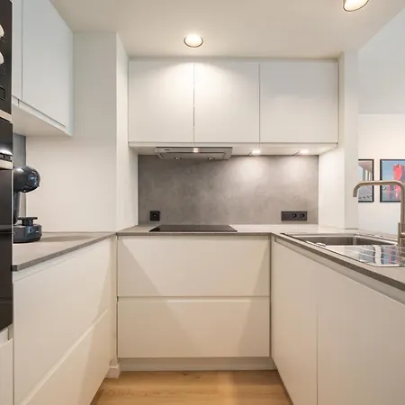 Luxe Comfort App Met Zijdelings Zeezicht En In Centrum Appartement Ostende